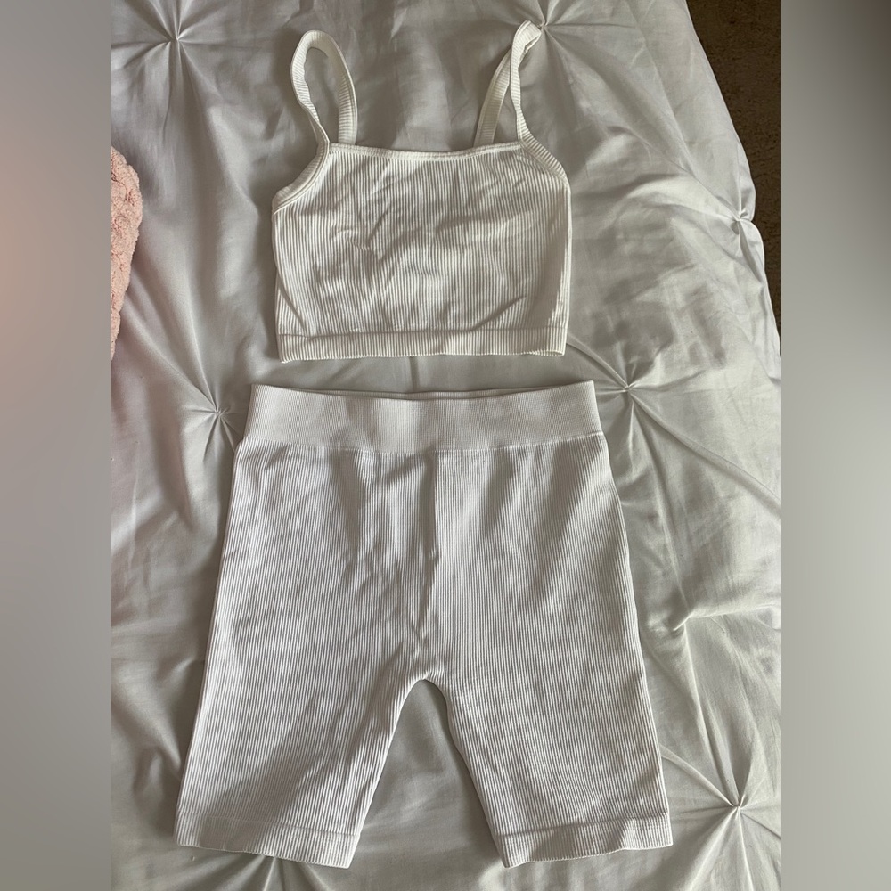 NWOT Seamless Top and Biker Shorts Set